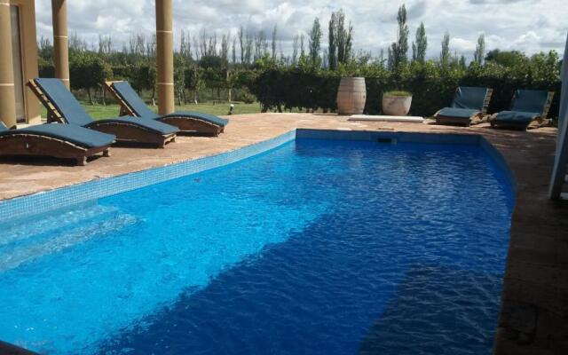 Chaglasian Wine & Suites