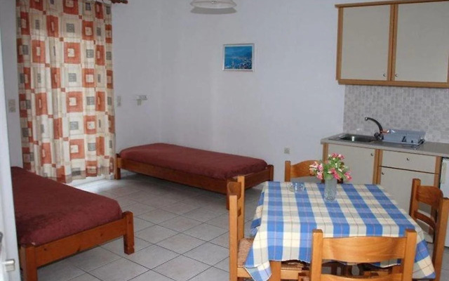 Elpida Apartments