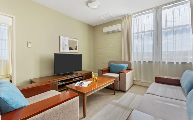 Launceston Central Apartment Hotel