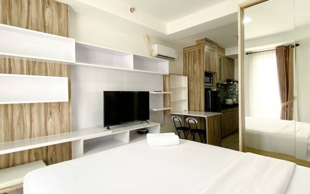 Homey And Compact Studio At Azalea Suites Apartment