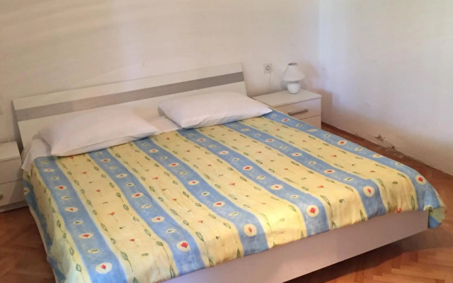 Sea view Nona Apartment