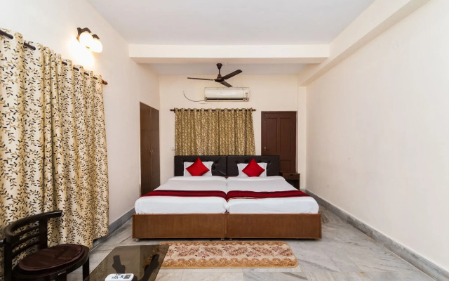 OYO 8129 Coral Residency City Center