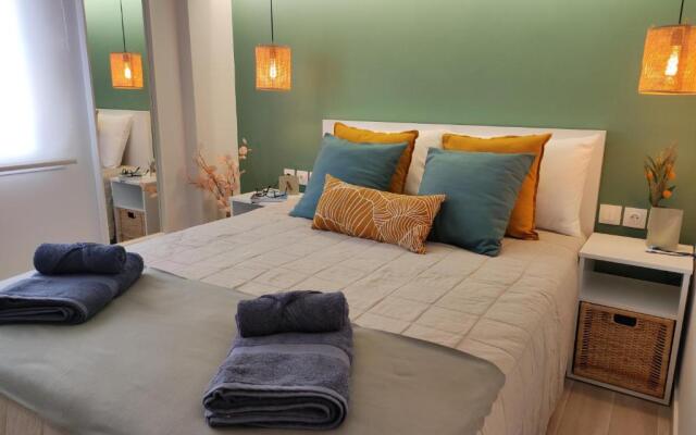 roomaki -tasteful studio in the center w/ parking