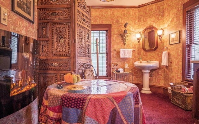 Cliff Cottage Inn - Victorian B&B and Boutique Hotel