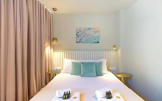 Karitsi Suites