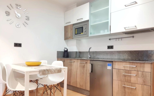 Acogedor apartamento a 50m de Playa Silgar