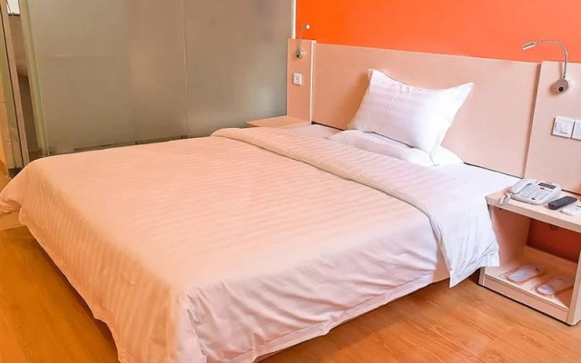 7 Days Inn (Ningbo Tianyi Square, Drum Tower Metro Station)