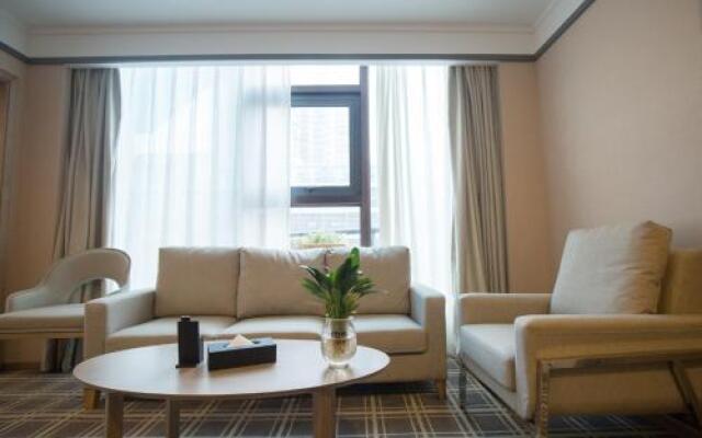 Book & Life Hotel