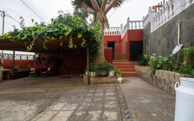 Mountain Chalet Sea Views & Pool Iptx