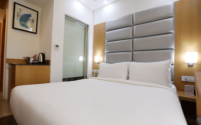 Hotel Gms Grand