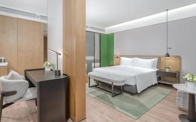 Holiday Inn Wuhan Houguan Lake by IHG