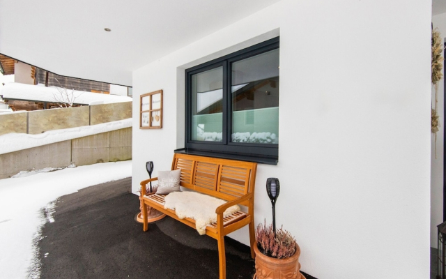 Urban Apartment in Hopfgarten near Salvenaland Swimming Lake