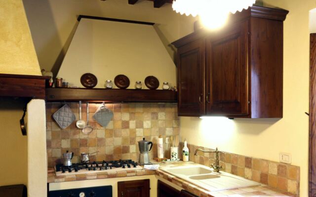 La Villa a Charming Villa With Swimming Pool-la Villa