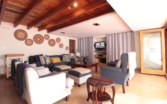 Sea Pearl Holiday Home