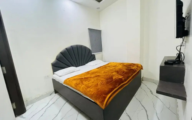 Roomshala 152 Hotel Sukoon