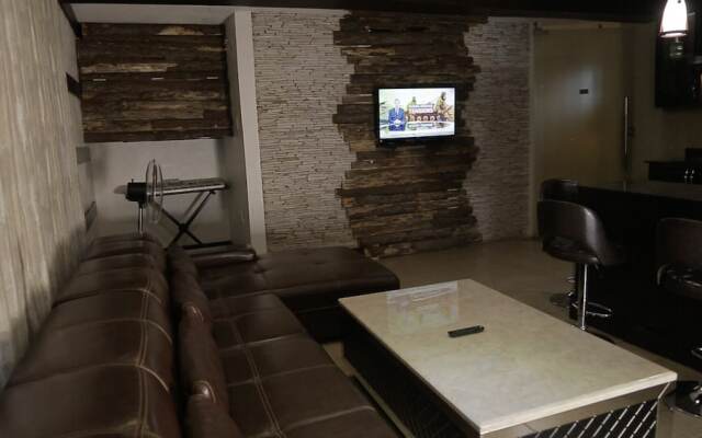 Commonlens Hotel