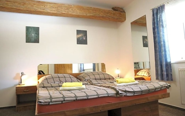 Hotel 66
