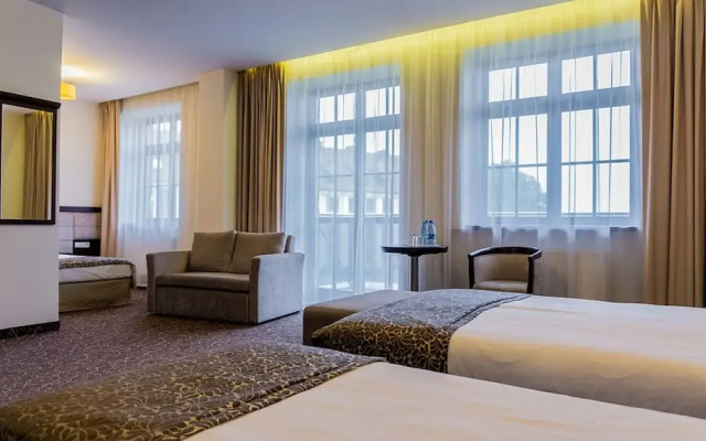 Zamek Gniew - Hotel Rycerski