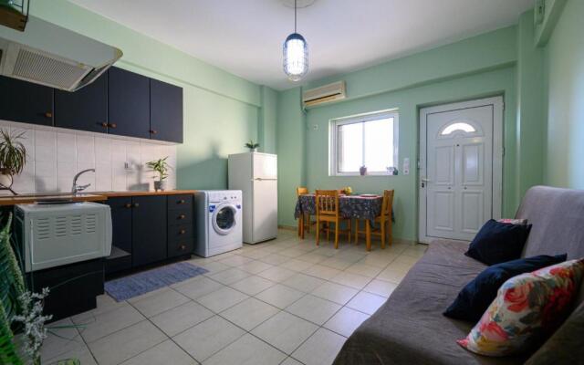 Rea Apartment " 1 minute from the beach "