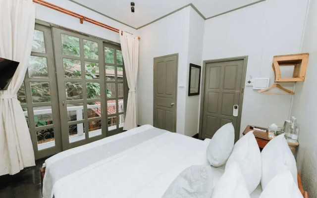 Samailaos Residence