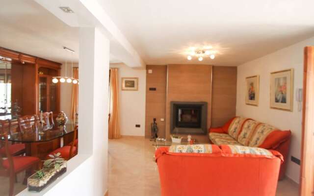Finca La Verema - holiday home with private swimming pool in Benissa