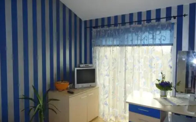 Family House Roja