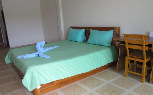 Day Waterfront Hotel. (SHA Extra Plus)