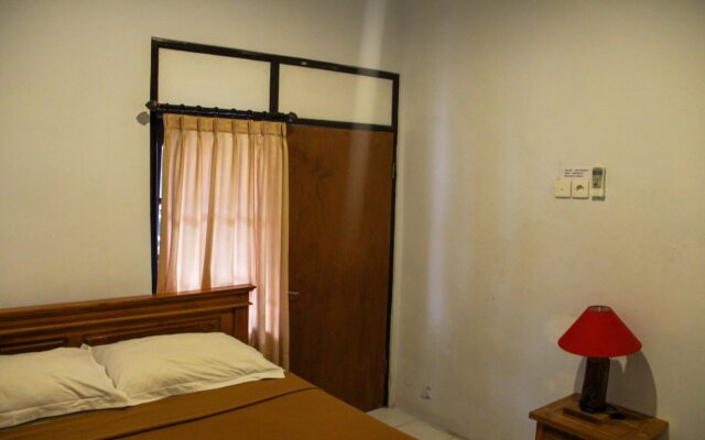 Nyoman Guest House