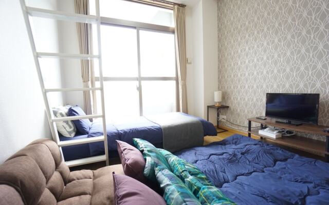 Terry's Apartment Namba South III H09A