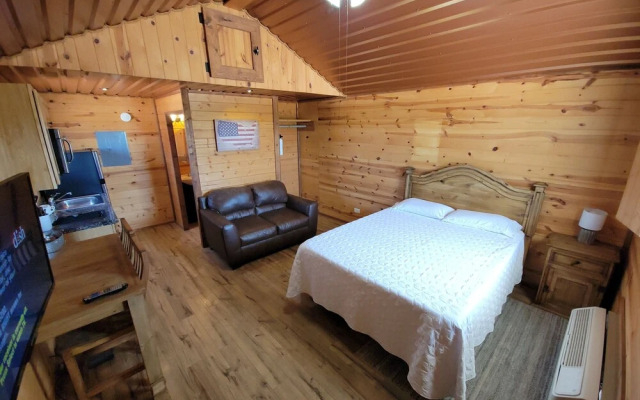 Stateline Cabins & RV