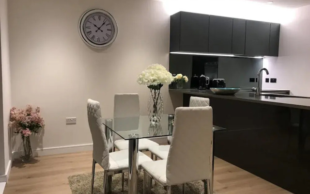 Kew Bridge Apartments