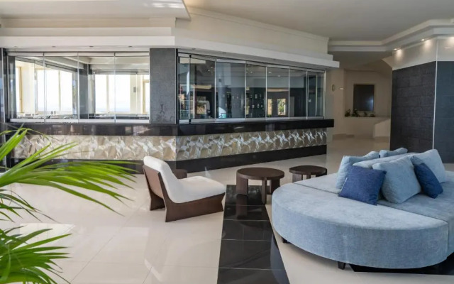 Grand Blue Beach Hotel