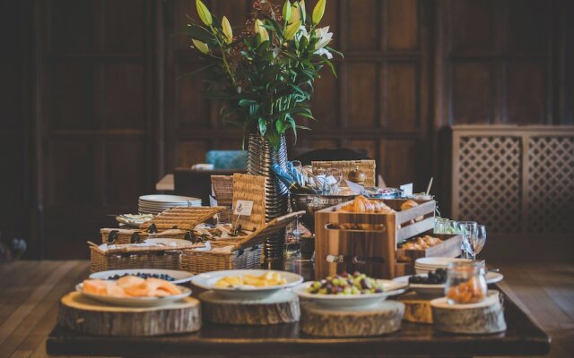 Caer Rhun Hall Hotel