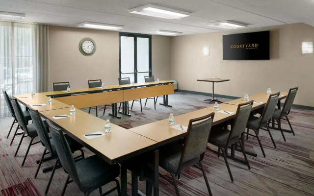 Courtyard By Marriott Augusta