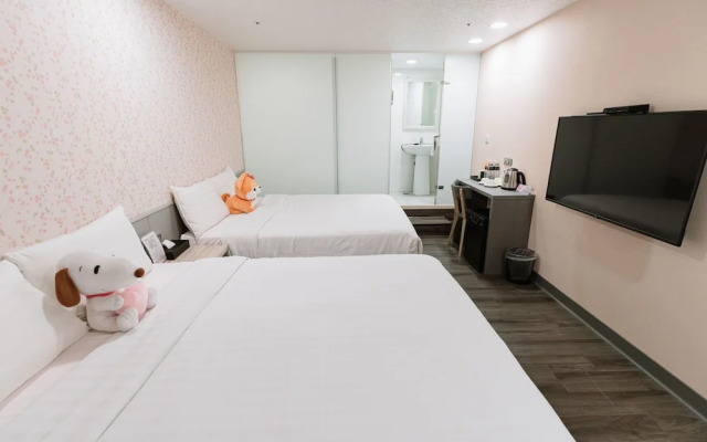 O Fun Hotel