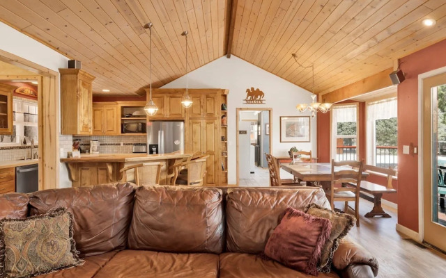 ONE Hundred Pines Ranch #2005