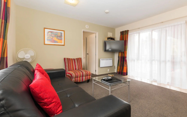 Tussock Peak Motor Lodge