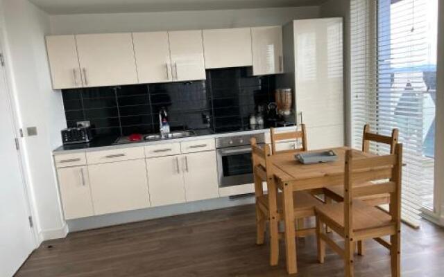 Media 2bdr apartment
