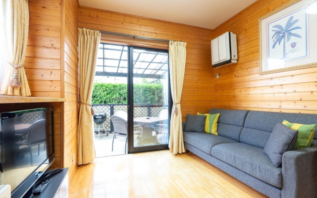Villa Ururun Kawaguchiko – Guest Rooms – Fujikawaguchiko