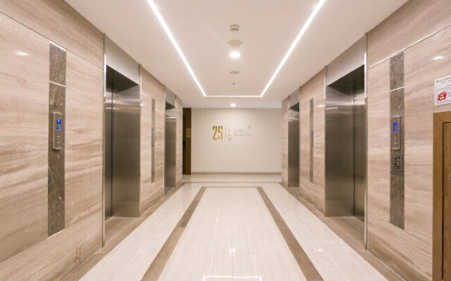 Diamond Luxury Millennium