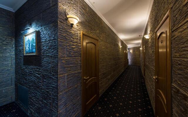 Premium Hotel