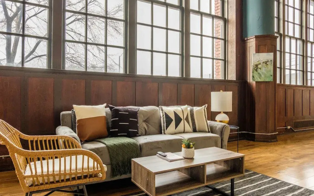 1 & 2 BR Apts w/ Gym, WiFi & Laundry by Frontdesk