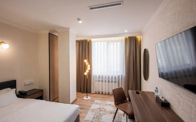 Silk Road Premium Hotel