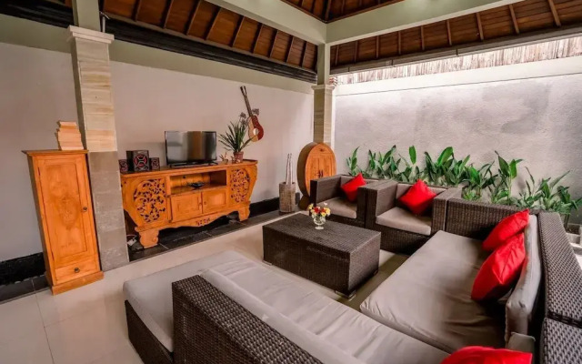 Taman Bali Villa Dewi Sri