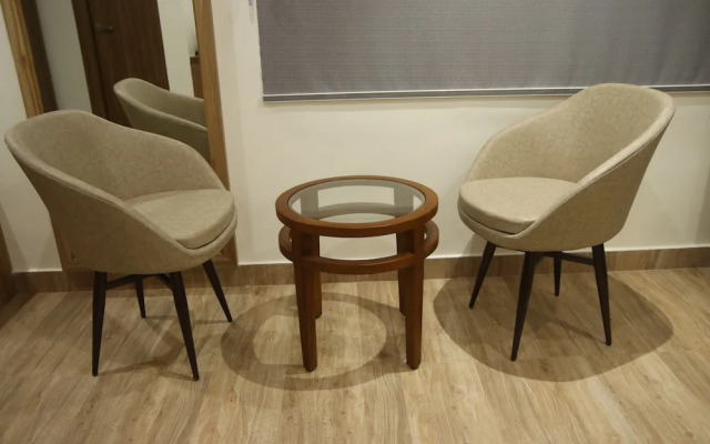 Hotel Sharda Residency