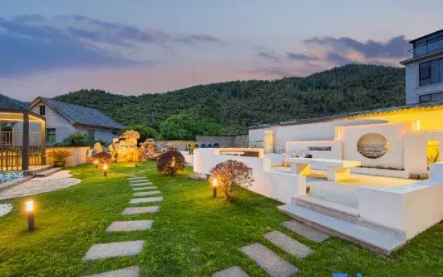 Yunyu·Bitter Wuman Shanling Wild Luxury Travel Panorama Beauty Hotel