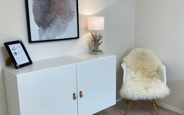 Stylische Wohnung in ruhiger Lage, sehr messenah