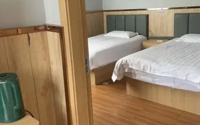 Huzhou Romantic Hotel