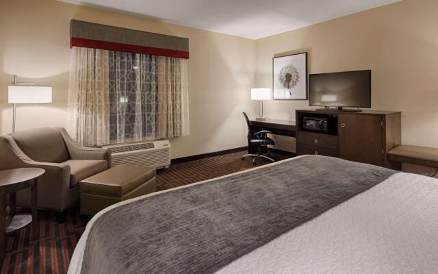 Best Western Plus Stevens County Inn