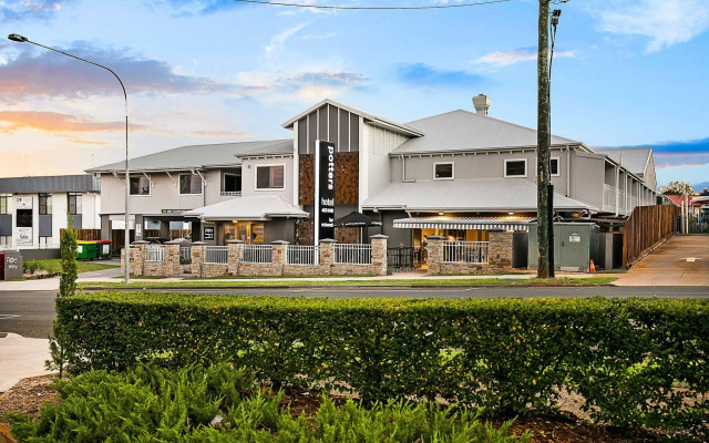 Potters Toowoomba Hotel